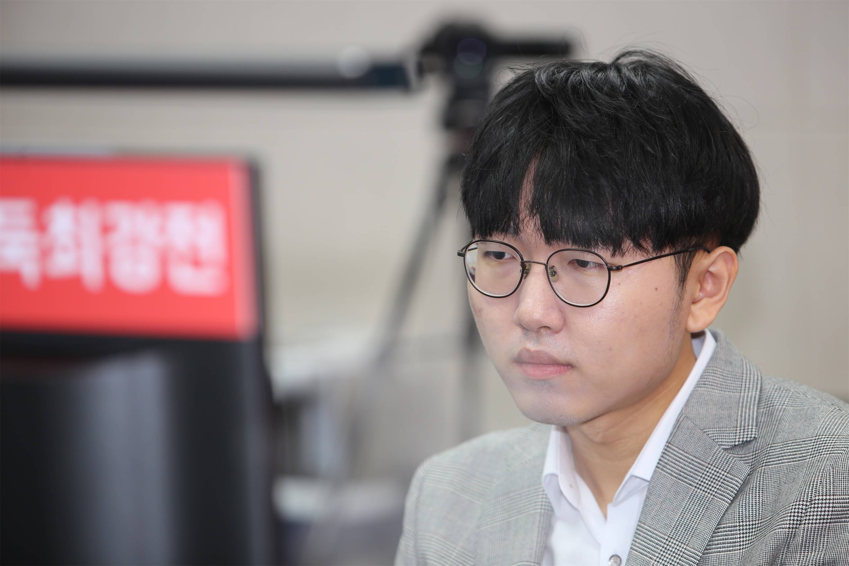 米兰体育入口下载-转会期欧超杯焦点战，广州队遗憾出局，气氛紧张，心理建设被强调的简单介绍