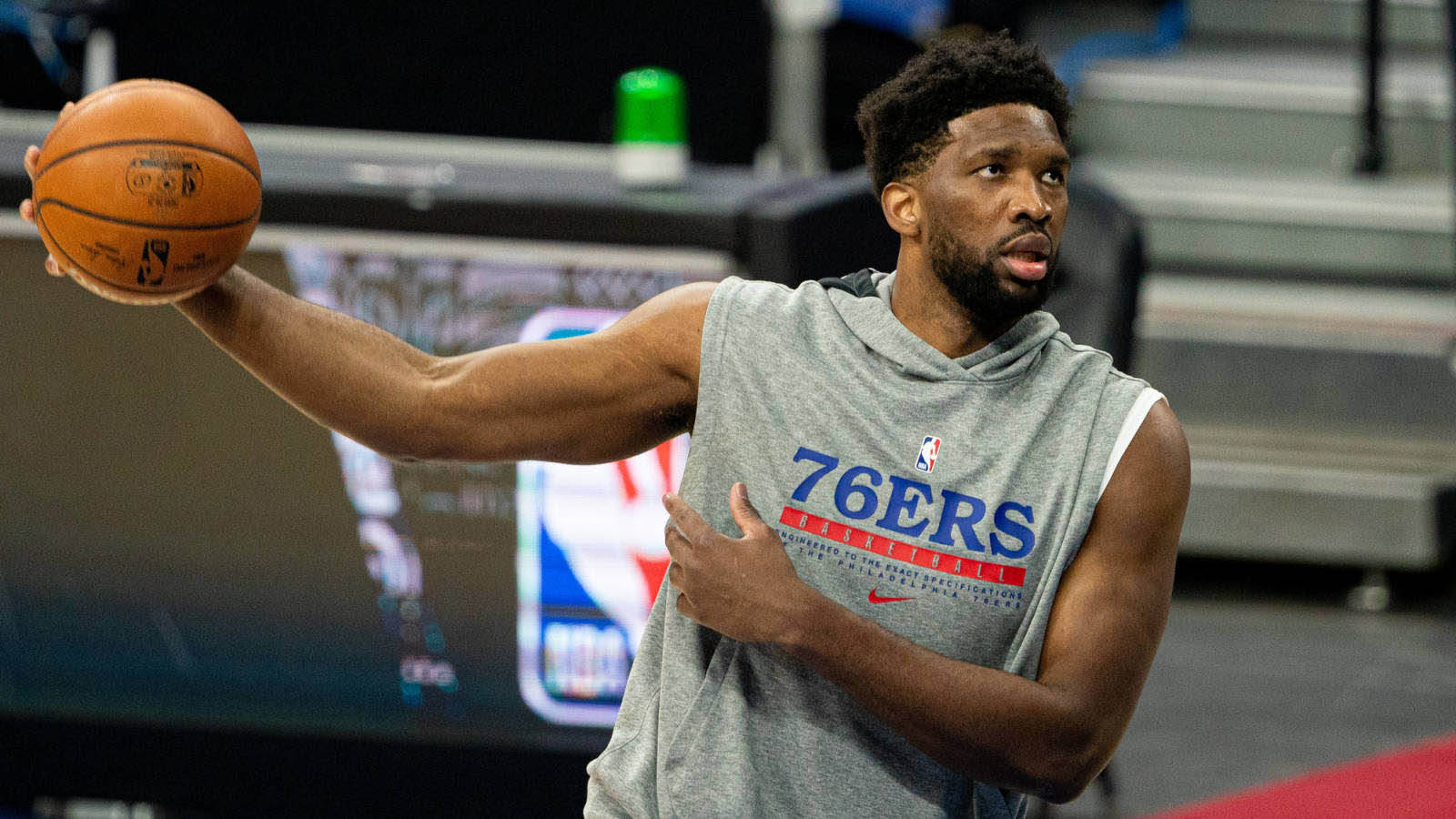 赛前明尼苏达森林狼备战国王杯,伤情更新细节曝光,赛场秩序良好,训练强度明显提升(森林狼卡尔弗) 赛前明尼苏达森林狼备战国王杯,伤情更新细节曝光,赛场秩序良好,训练强度明显提升(森林狼卡尔弗)